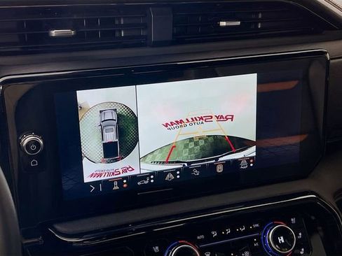 Used 2025 GMC Sierra 1500 AT4 w/ AT4 Premium Package image 19