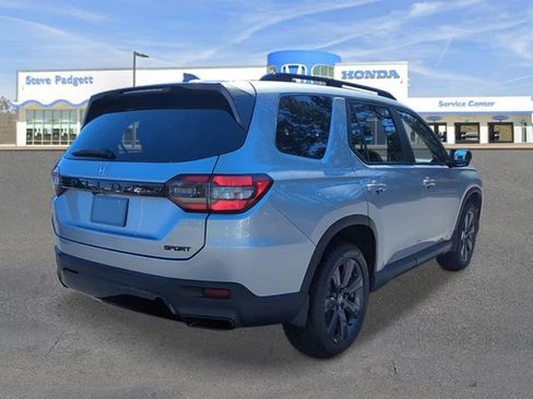 New 2026 Honda Pilot Sport image 6