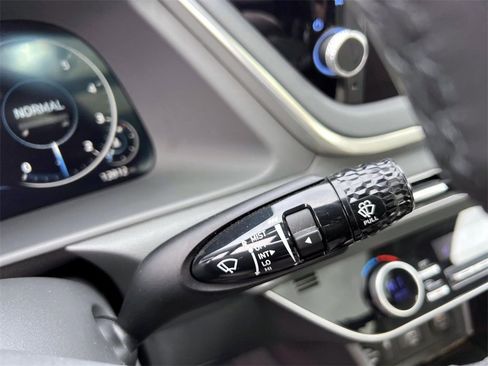 Certified 2023 Hyundai Sonata SEL w/ Convenience Package image 26