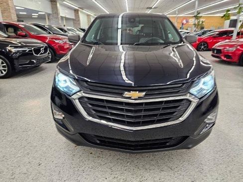 Used 2021 Chevrolet Equinox LS w/ LS Convenience Package FWD image 3