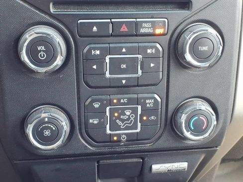 Used 2014 Ford F150 XLT w/ Equipment Group 302A Luxury AWD/4WD image 22