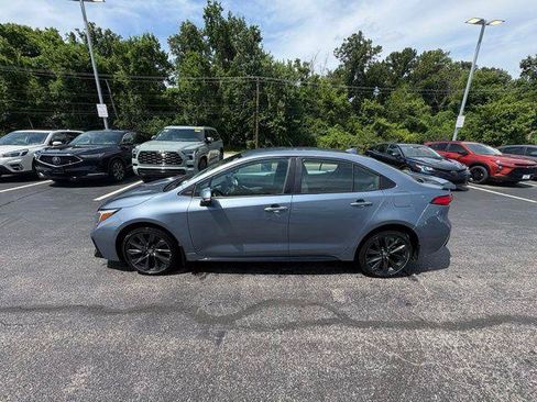 Certified 2024 Toyota Corolla SE w/ SE Convenience Package FWD image 3