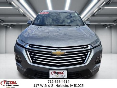 Used 2023 Chevrolet Traverse Premier w/ LPO, Floor Liner Package AWD/4WD image 3