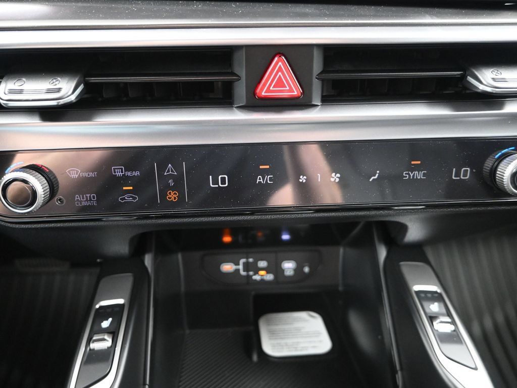 Certified 2026 Kia Sorento EX AWD/4WD image 19