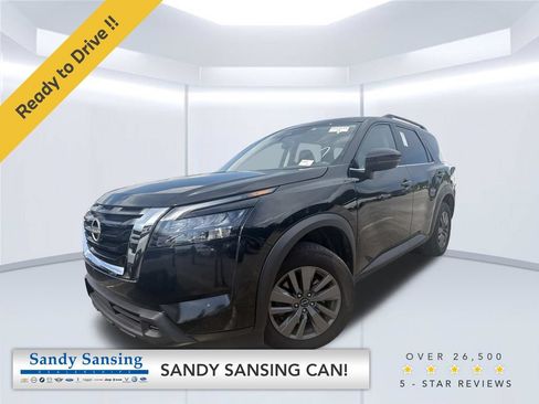 Used 2025 Nissan Pathfinder SV FWD image 1