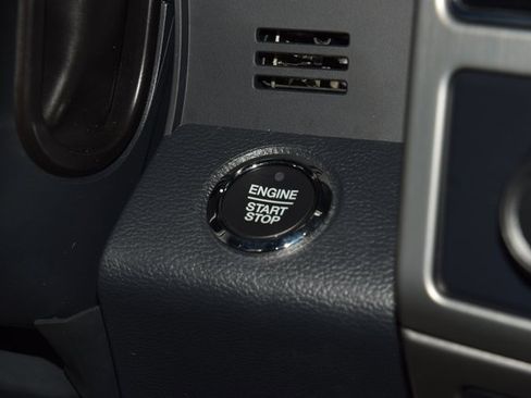 Used 2022 Ford F450 Platinum w/ FX4 Off-Road Package image 38