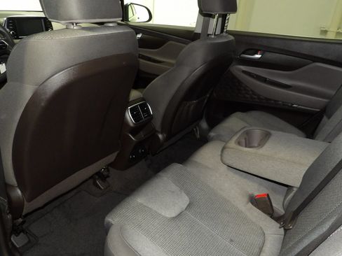 Used 2019 Hyundai Santa Fe SE w/ Cargo Package FWD image 12