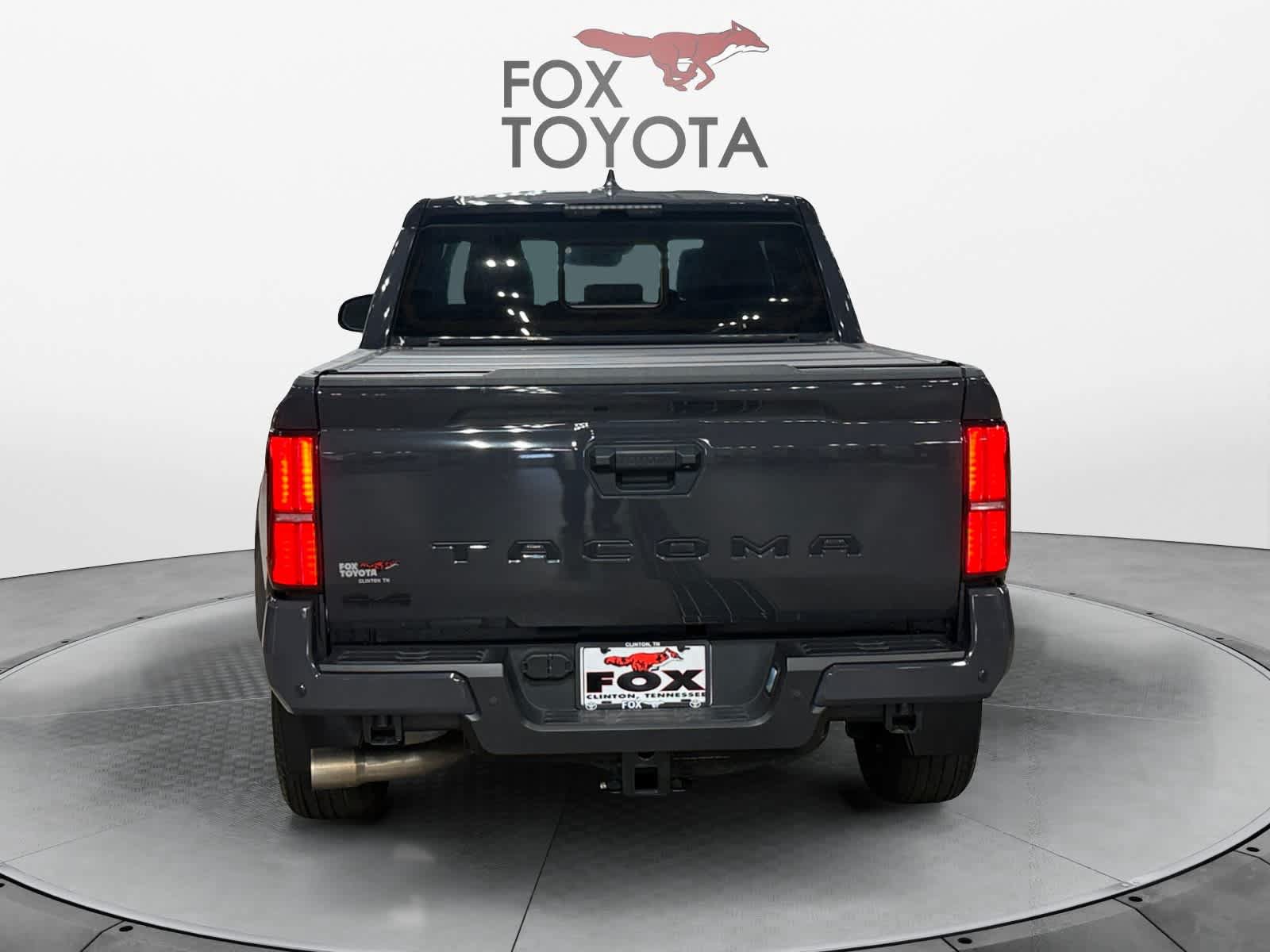 Used 2024 Toyota Tacoma TRD Sport w/ TRD Sport Upgrade Package AWD/4WD image 5
