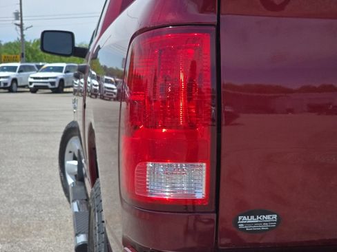 Used 2020 RAM 1500 Express w/ Express Value Package AWD/4WD image 12