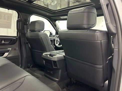 Used 2025 Toyota Tundra Platinum AWD/4WD image 60