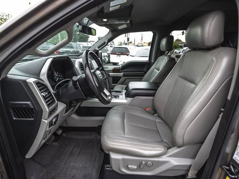 Used 2018 Ford F150 Lariat w/ Equipment Group 501A Mid AWD/4WD image 20