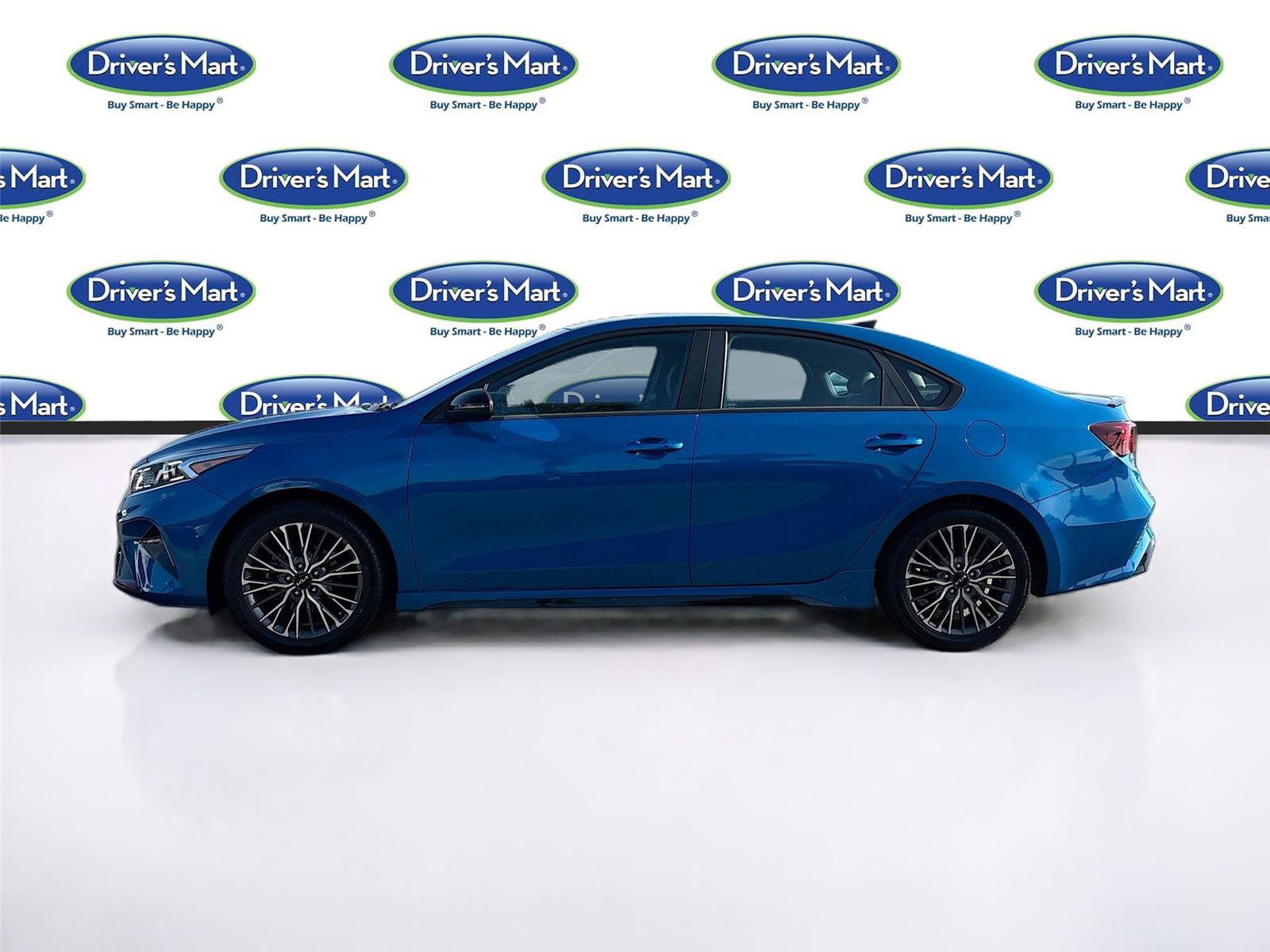 Used 2023 Kia Forte GT-Line w/ GT-Line Technology Package FWD image 4