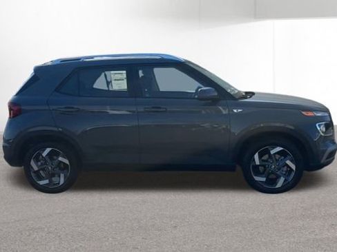 New 2026 Hyundai Venue SEL FWD image 10