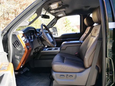 Used 2016 Ford F450 King Ranch w/ King Ranch w/Chrome Package image 26