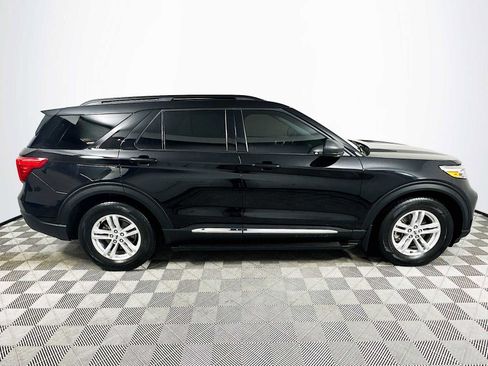 Used 2022 Ford Explorer XLT image 8
