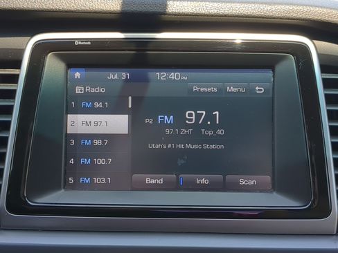 Used 2018 Hyundai Sonata SE FWD image 19