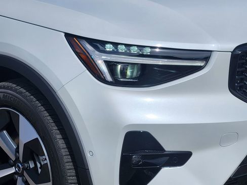 New 2026 Volvo XC40 B5 Plus w/ Protection Package Premier AWD/4WD image 28