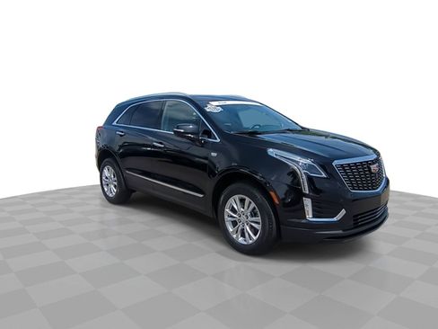 Used 2023 Cadillac XT5 Luxury FWD image 2