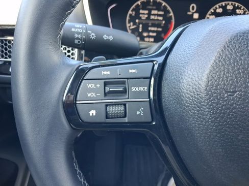 Used 2025 Honda Civic Sport image 26