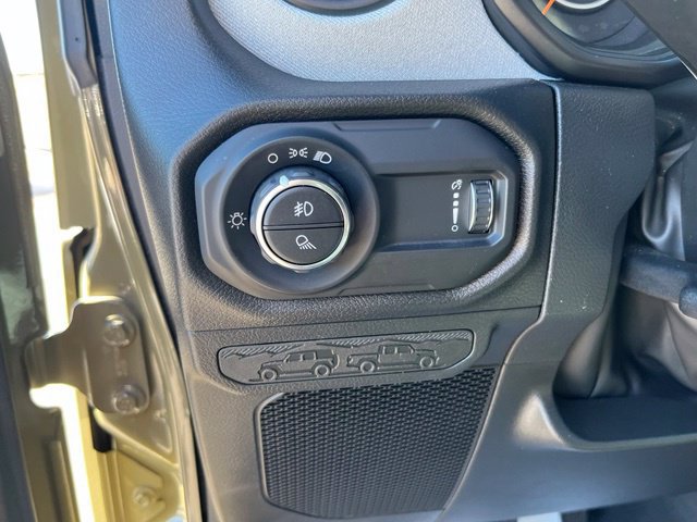 Certified 2026 Jeep Gladiator Sport AWD/4WD image 29