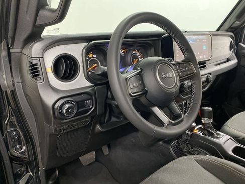 Used 2025 Jeep Wrangler Sport S AWD/4WD image 2