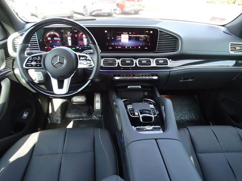 Used 2023 Mercedes-Benz Maybach GLS 600 4MATIC image 14