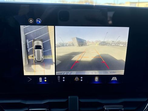 Used 2025 Chevrolet Equinox RS w/ Safety and Technology Package image 20