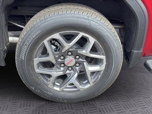 New 2026 GMC Sierra 1500 SLT w/ SLT Premium Package image 30