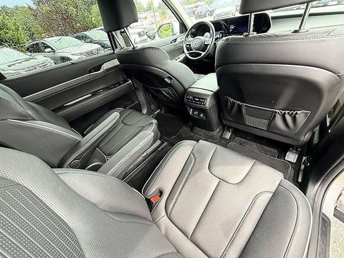 Used 2025 Hyundai Palisade SEL FWD image 25