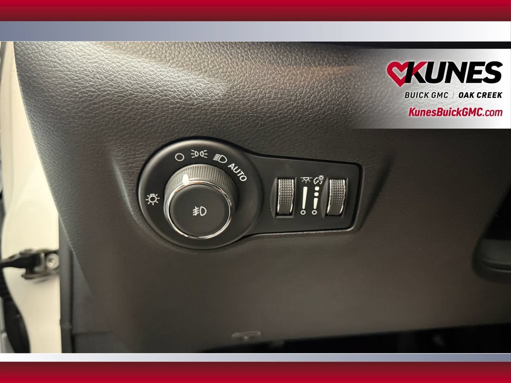 Used 2025 Jeep Compass Limited AWD/4WD image 19
