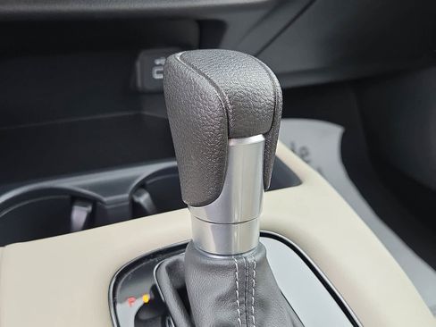 Certified 2023 Honda HR-V LX image 16