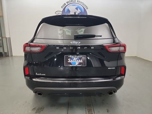 Used 2024 Ford Escape ST-Line image 7