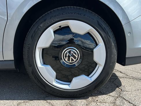 New 2025 Volkswagen ID. Buzz Pro S image 7