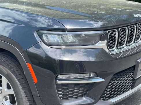 Used 2023 Jeep Grand Cherokee Limited AWD/4WD image 10