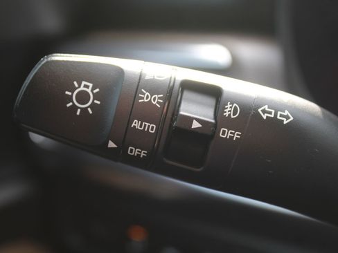 Used 2022 Kia Telluride SX w/ SX Prestige Package image 32