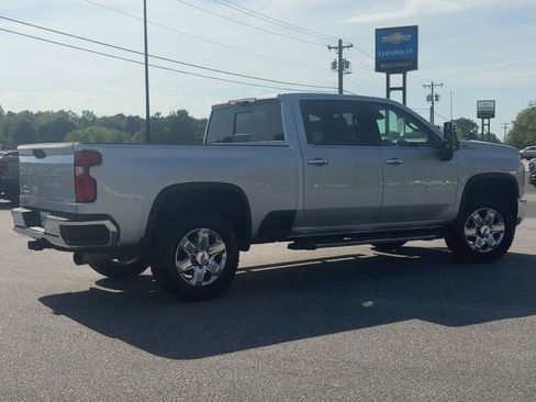 Certified 2022 Chevrolet Silverado 3500 LTZ w/ LTZ Convenience Package image 8