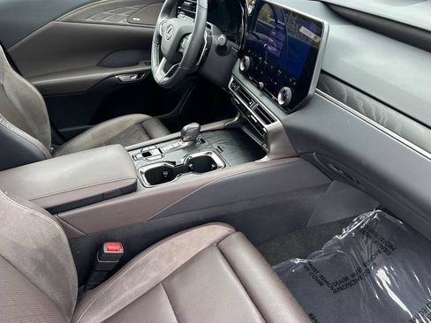 Certified 2025 Lexus RX 350 w/ Convenience Package AWD/4WD image 16