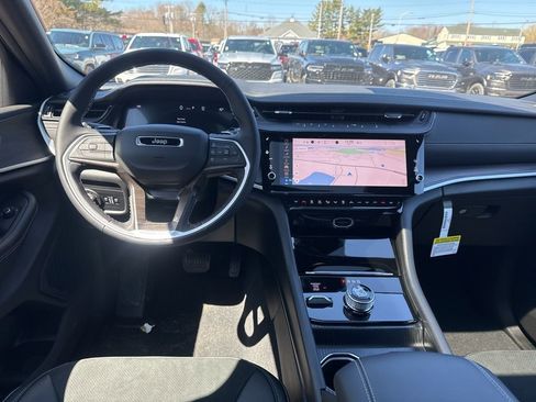 New 2026 Jeep Grand Cherokee Altitude AWD/4WD image 21