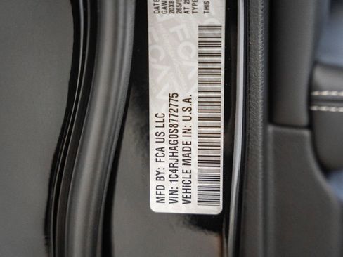 New 2025 Jeep Grand Cherokee Altitude image 38