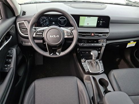 New 2026 Kia Seltos EX image 7