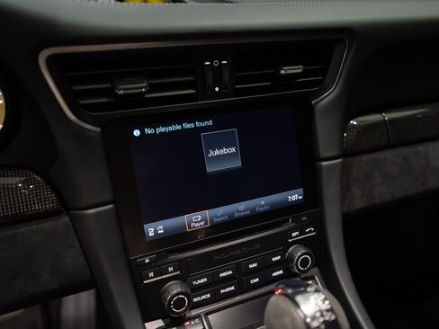 Used 2018 Porsche 911 GT2 RS image 20