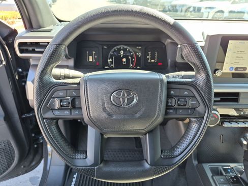 Used 2026 Toyota Tacoma SR5 AWD/4WD image 18
