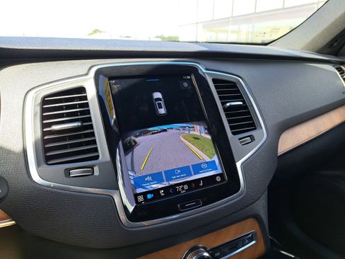 Used 2023 Volvo XC90 T8 Core w/ Protection Package Premier image 12