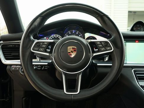 Used 2020 Porsche Panamera 4 Executive image 12