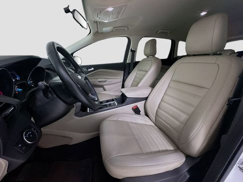 Used 2019 Ford Escape SEL image 11