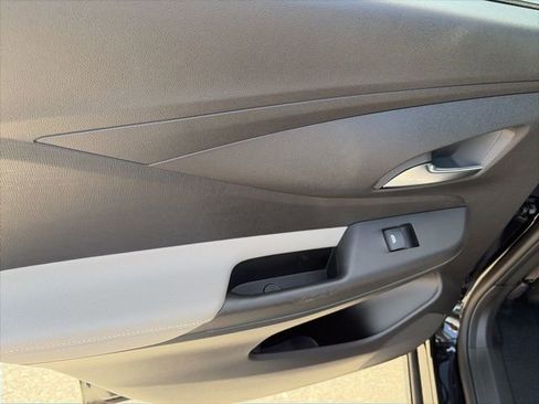 New 2026 Buick Envista Avenir FWD image 12