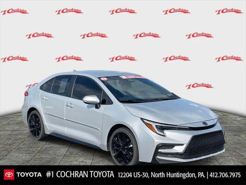 Certified 2023 Toyota Corolla SE image 1