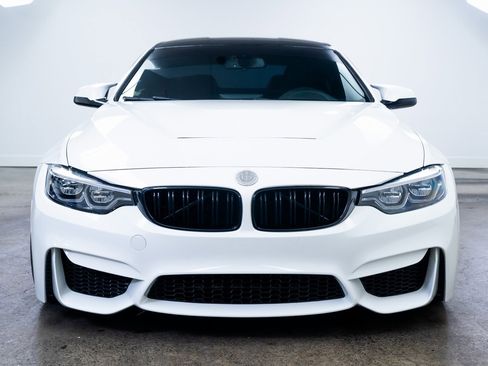 Used 2015 BMW M4 Coupe image 2