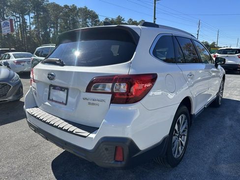 Used 2018 Subaru Outback 3.6R Touring w/ Popular Package #3 image 6