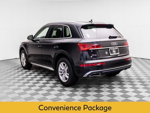 Used 2023 Audi Q5 2.0T Premium w/ Convenience Package AWD/4WD image 3